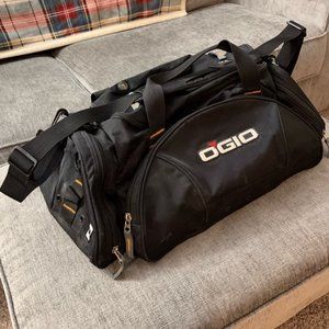 Black OGIO Duffel Bag 24x12x12